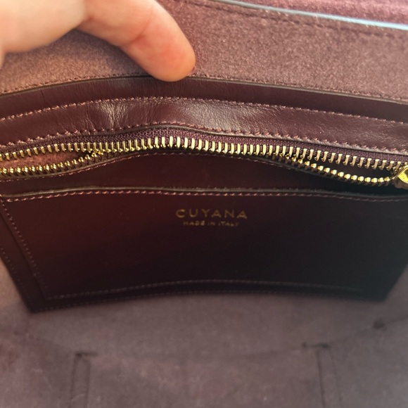 Cuyana Leather & Suede Saddle Crossbody in Burgundy, EXCELLENT CONDITION - Picture 10 of 12